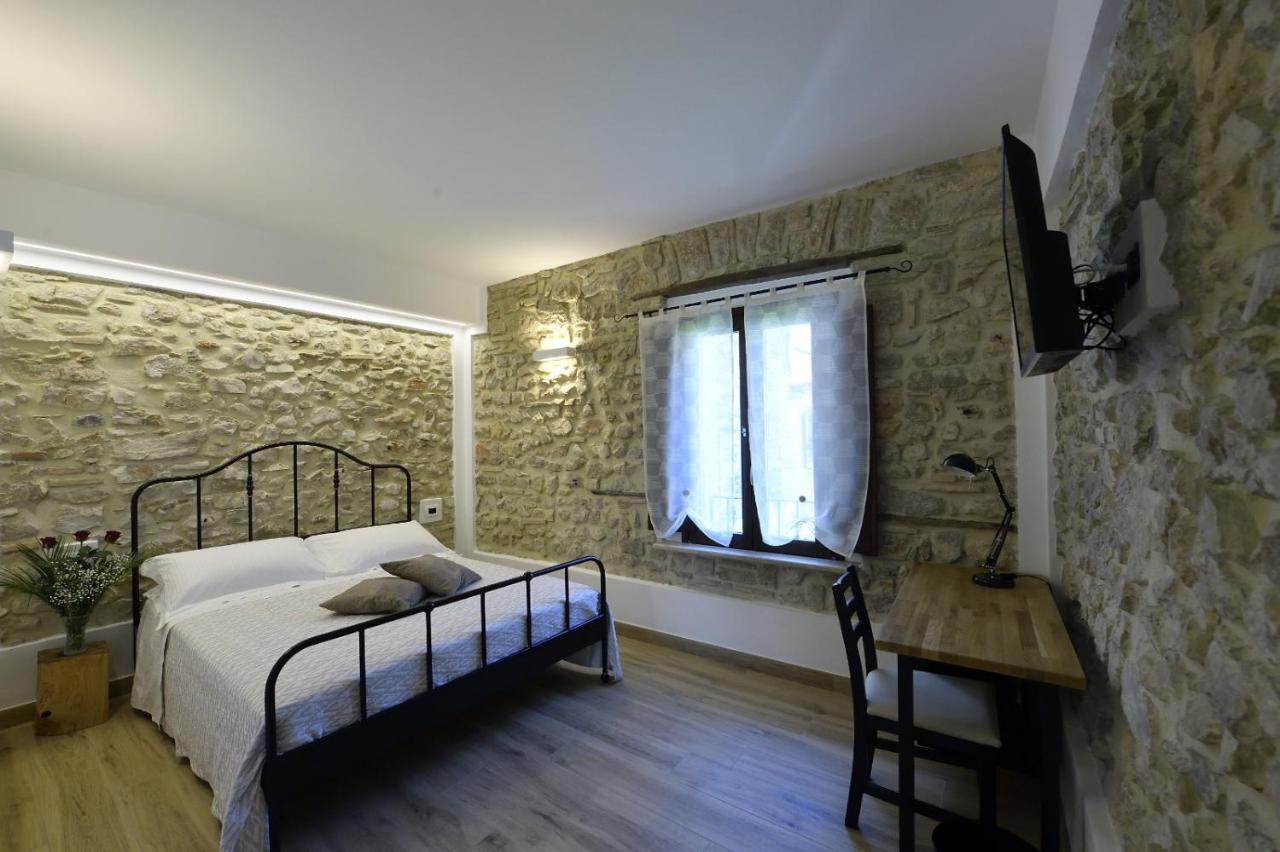 Le Benedettine Affittacamere Relais Фонді Екстер'єр фото